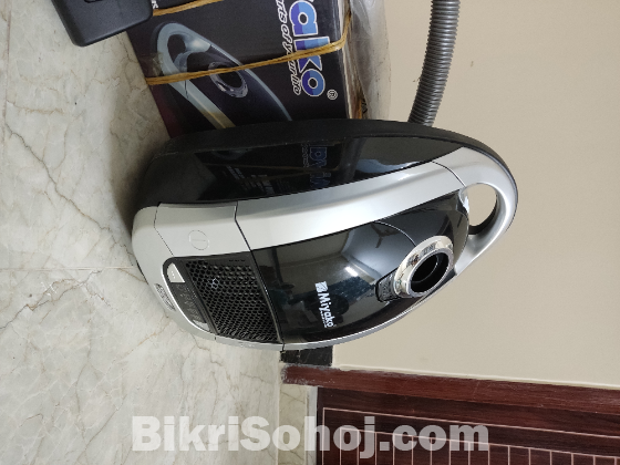 Miyako Vacuum Cleaner MVC- 5001 FULL NEW (2 times used only)